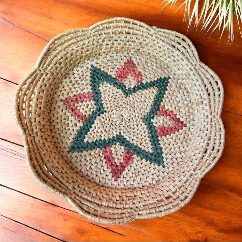 Handwoven Decorative Wicker Basket – Star Design – 16” Round Tray Style